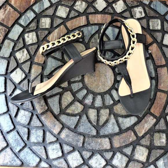 Black Wedge Sandals with Gold Ankle Chain - Picture 4 of 5